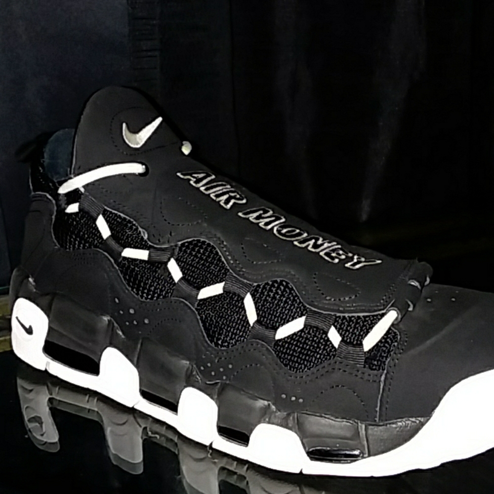 🔥🔥NIKE mens Air More Money  SZ 10.5. EUC 🔥🔥